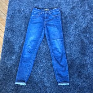 Levi Mile High super skinny jean